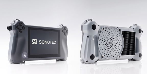 SONASCREEN Handheld-Device with a large display and 176 microphone beamforming array