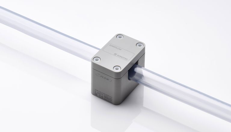 Berührungsloser Ultraschall-Clamp-On-Durchflusssensor SEMIFLOW CO.65