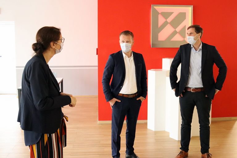 Press Release Christoph Bernstiel in Discussion with Manuela and Michael Muench 2021