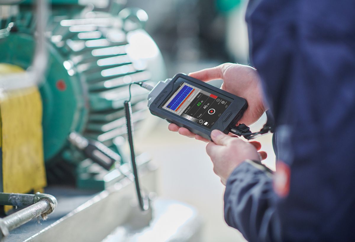 Ultraschallprüfgerät SONAPHONE mit BS40-Sensor zur Zustandsüberwachung (Lagerprüfung).